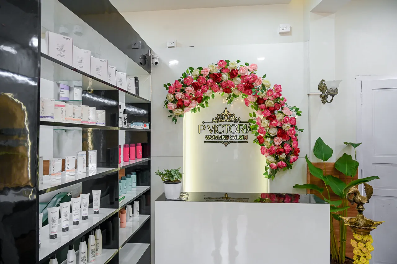 P VICTORIA WOMENS BEAUTY SALON Service in Mangalore