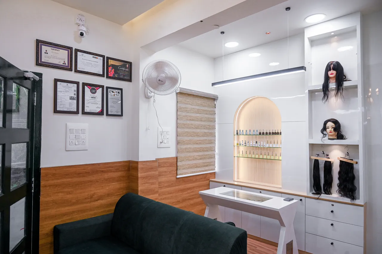 P VICTORIA WOMENS BEAUTY SALON Service in Mangalore