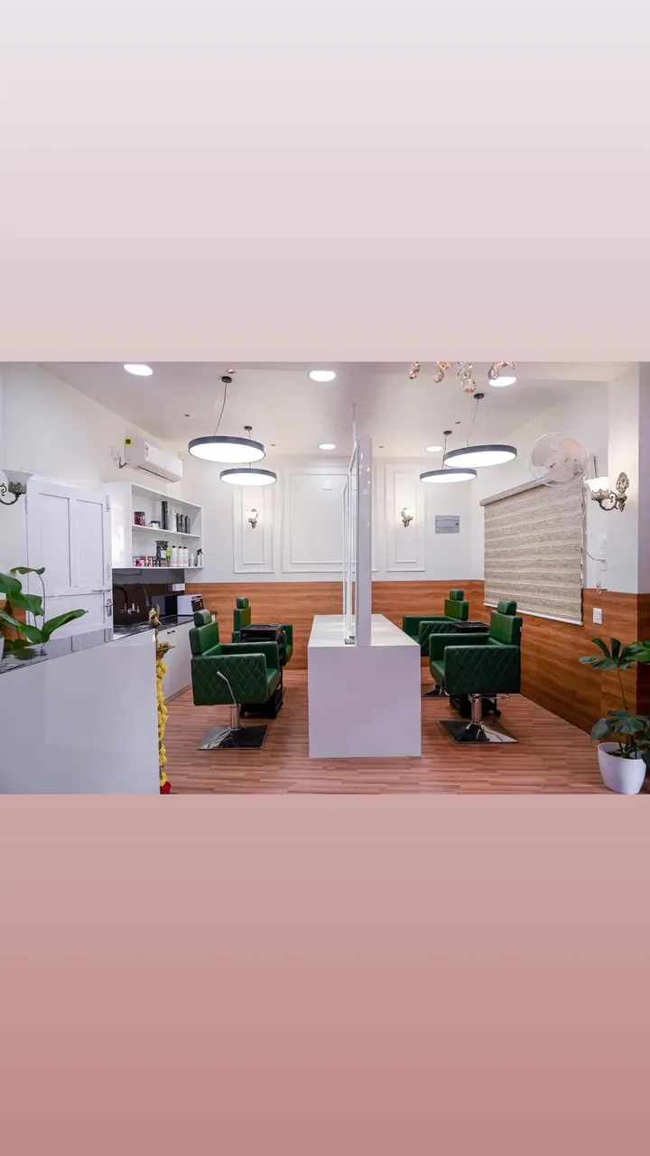 P VICTORIA WOMENS SALON Service in Mangalore